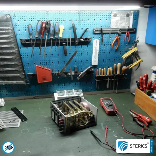 LED Lichtleiste mit Magnethalterung | Vollspektrum Tageslicht | je nach Modell* bis zu 1400 Lumen | flimmerfrei | bis CRI 95 | überzeugend durch Helligkeit, Flexibilität und einfachste Montage 14 LED Lichtleiste mit Magnethalterung | Vollspektrum Tageslicht | je nach Modell* bis zu 1400 Lumen | flimmerfrei | bis CRI 95 | überzeugend durch Helligkeit, Flexibilität und einfachste Montage